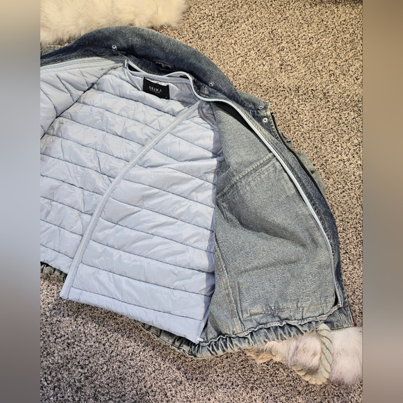AKIRA Coat Blue Denim Jacket with White Faux Fur Removable Lining Oversized NWOT - Picture 8 of 15
